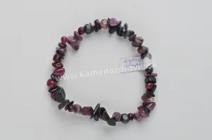 Rubín zafír - sekaný náramok gumičkový